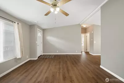300 Park Avenue #18, Buckley, WA 98321 - Photo 6