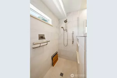 1618 E Highland Avenue, Mount Vernon, WA 98273 - Photo 22
