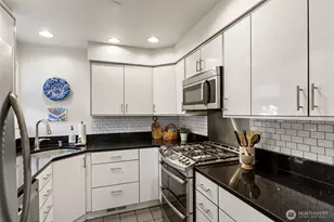 10800 Glen Acres Dr S, Seattle, WA 98168 - Photo 12