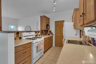 24855 16th Ave S, Des Moines, WA 98198 - Photo 16