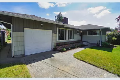 10746 63rd Avenue S, Seattle, WA 98178 - Photo 2