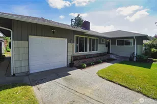 10746 63rd Ave S, Seattle, WA 98178 - Photo 2