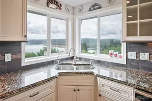 585 E McAdams Rd, Longview, WA 98632 - Photo 14