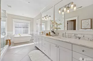 10610 NE 28th St, Bellevue, WA 98004 - Photo 18
