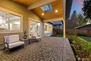 10610 NE 28th St, Bellevue, WA 98004 - Photo 32