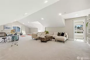 10610 NE 28th St, Bellevue, WA 98004 - Photo 28