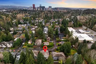 10610 NE 28th St, Bellevue, WA 98004 - Photo 34