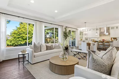 10610 NE 28th Street, Bellevue, WA 98004 - Photo 12