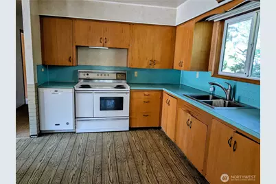 511 S Beach Road, Point Roberts, WA 98281 - Photo 8