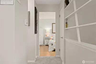 707 W Bertona Street, Seattle, WA 98119 - Photo 30