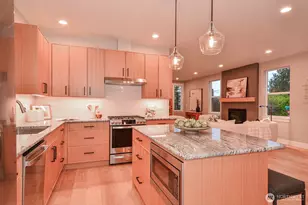 10202 44th Ave SW, Seattle, WA 98146 - Photo 12