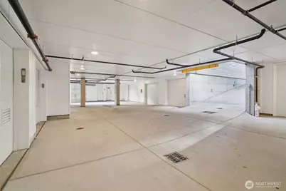 515 Howe #A, Seattle, WA 98109 - Photo 36
