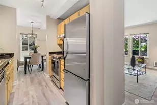 75 E Lynn St, Seattle, WA 98102 - Photo 10