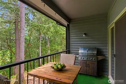 8611 Zircon Drive SW #F5, Lakewood, WA 98498 - Photo 4