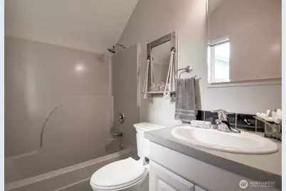1406 Eskridge Boulevard SE, Olympia, WA 98501 - Photo 14