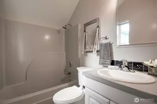 1406 Eskridge Blvd SE, Olympia, WA 98501 - Photo 14