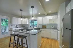1406 Eskridge Blvd SE, Olympia, WA 98501 - Photo 6