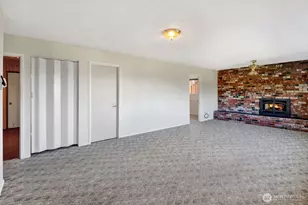1129 37th St, Bellingham, WA 98229 - Photo 8