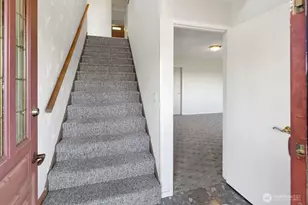 1129 37th St, Bellingham, WA 98229 - Photo 6