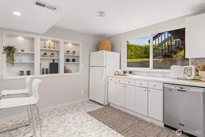 10417 17th Avenue SW, Seattle, WA 98146 - Photo 22