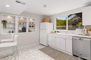 10417 17th Ave SW, Seattle, WA 98146 - Photo 22