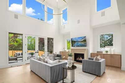 16653 SE 7th Street, Bellevue, WA 98008 - Photo 2
