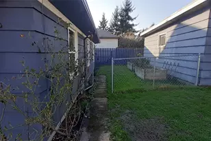 5905 11th Ave NW, Seattle, WA 98107 - Photo 2