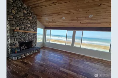 2629 W Beach Road, Oak Harbor, WA 98277 - Photo 4