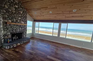 2629 W Beach Rd, Oak Harbor, WA 98277 - Photo 4