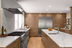 170 Lynn St, Seattle, WA 98109 - Photo 12