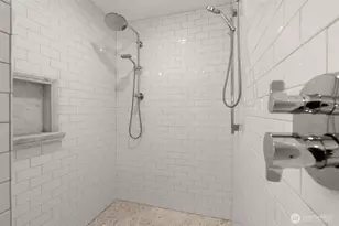 170 Lynn St, Seattle, WA 98109 - Photo 24