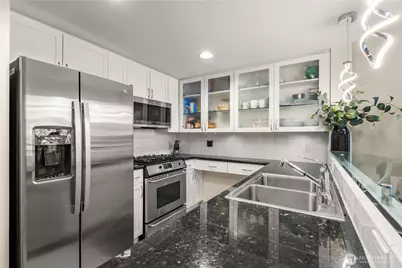 2929 1st Avenue #218, Seattle, WA 98121 - Photo 6