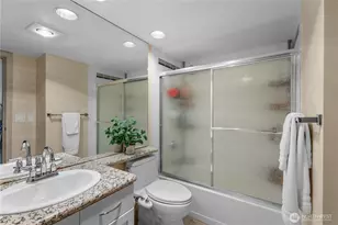 2929 1st Ave, Seattle, WA 98121 - Photo 14