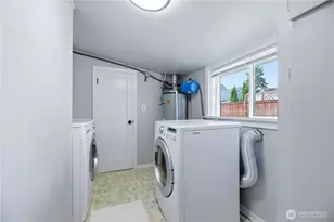 108 8th St NW, Puyallup, WA 98371 - Photo 24
