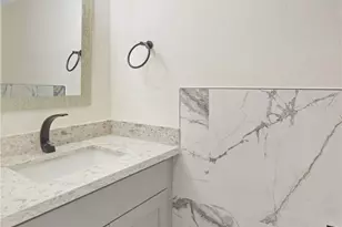 317 SW 112th St, Seattle, WA 98146 - Photo 14