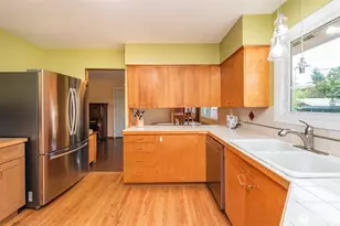 307 E Fir St, Sequim, WA 98382 - Photo 8