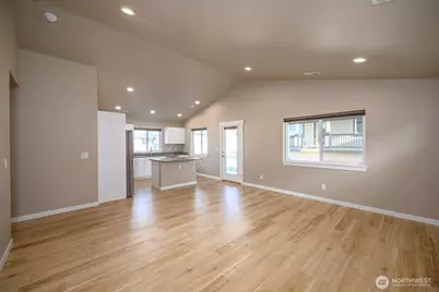 123 E 9th Avenue #50, Moses Lake, WA 98837 - Photo 6