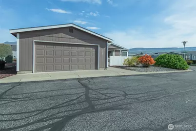 1706 Twin Peaks Drive #83, Wenatchee, WA 98801 - Photo 32