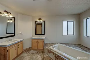 1706 Twin Peaks Dr, Wenatchee, WA 98801 - Photo 24