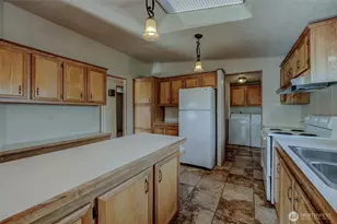 1706 Twin Peaks Dr, Wenatchee, WA 98801 - Photo 8