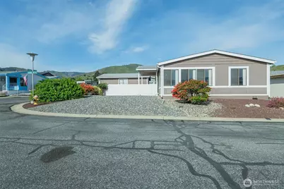 1706 Twin Peaks Drive #83, Wenatchee, WA 98801 - Photo 30