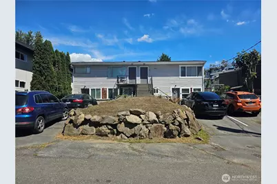 912 Glennwood Avenue NE, Renton, WA 98056 - Photo 2