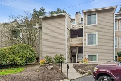 19855 25th Avenue NE #211, Shoreline, WA 98155 - Photo 2