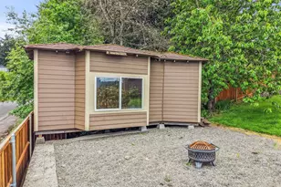 18105 85th St E, Bonney Lake, WA 98391 - Photo 32