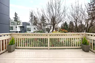 11870 SE 5th St, Bellevue, WA 98005 - Photo 18