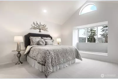 11870 SE 5th Street, Bellevue, WA 98005 - Photo 20
