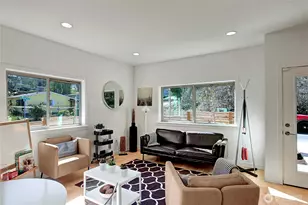 8706 S 42nd Ave, Seattle, WA 98118 - Photo 2