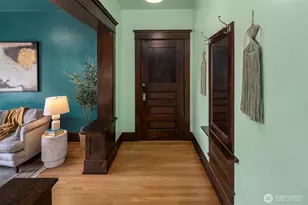 416 E Roy St, Seattle, WA 98102 - Photo 4