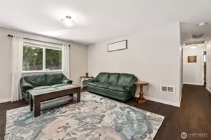 170 E Barnsby Pl, Shelton, WA 98584 - Photo 10