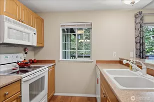 15433 Country Club Dr, Mill Creek, WA 98012 - Photo 8